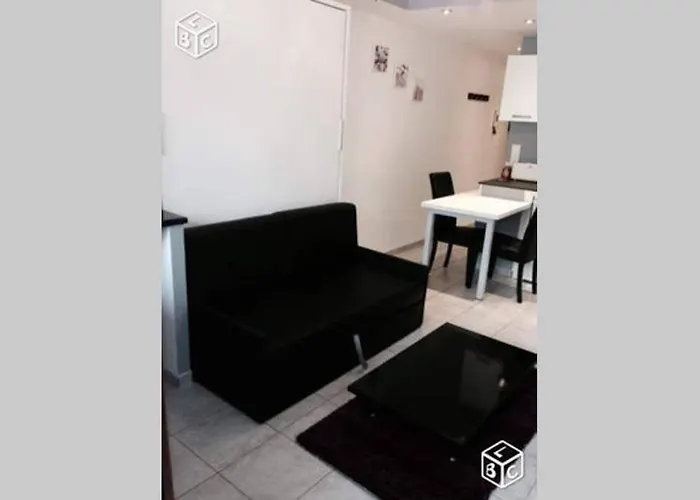 Апартаменты 2* Rdc+ Terrasse & Parking Prive *